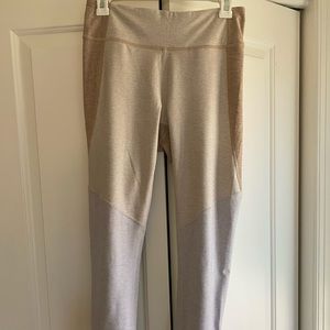 Outdoor voices 7/8 oatmeal desert cloud leggings